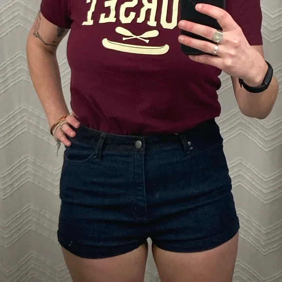 Tripp NYC high waisted shorts - Picture 3 of 4